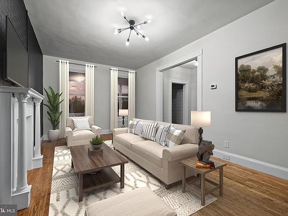 5th image of 624 Front St