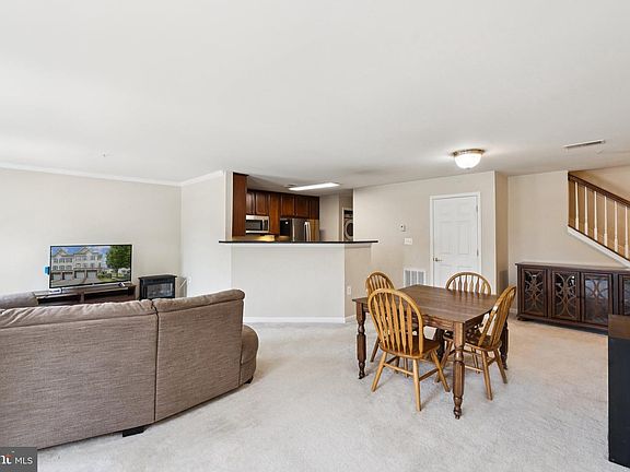 5th image of 2807 Chinkapin Oak Ln