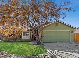 2807 Sunflower Dr, Nampa, ID 83686