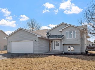 1702 15th St NE, Buffalo, MN 55313