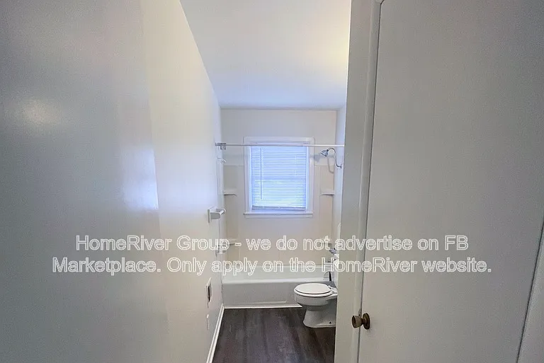 110 SW 10th St #4 — Photo 10