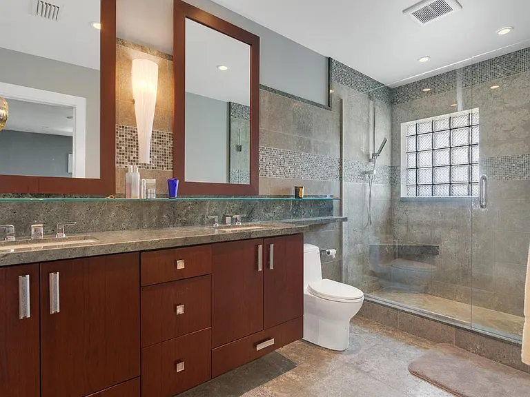 745 Iris Ln — Photo 15