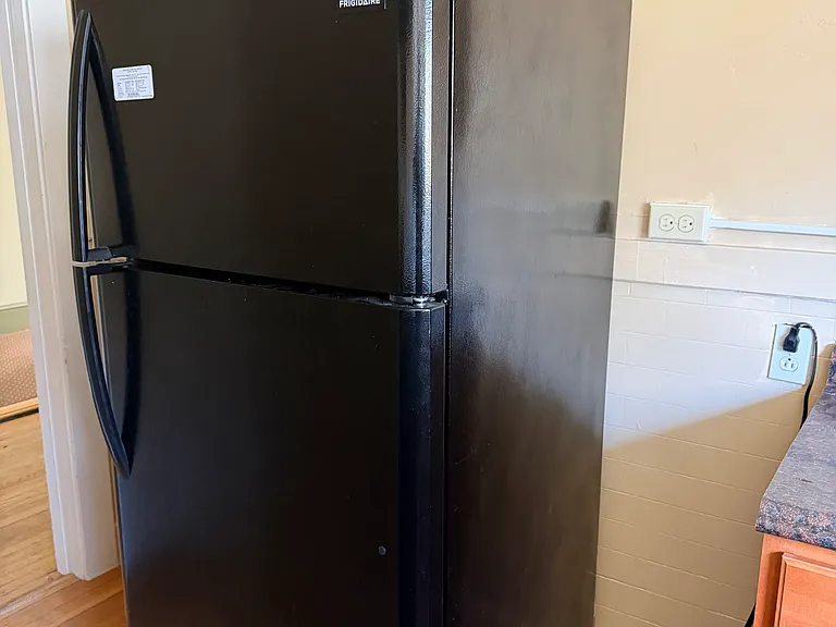686 Valencia St #3 — Photo 7