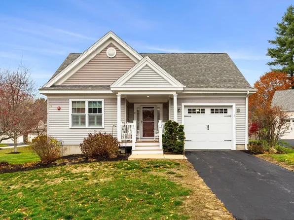 12 Mill Pond Road, Brentwood, NH 03833