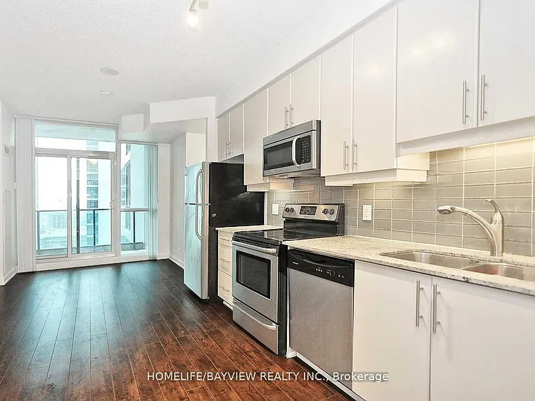 33 Bay St #1905 — Photo 7