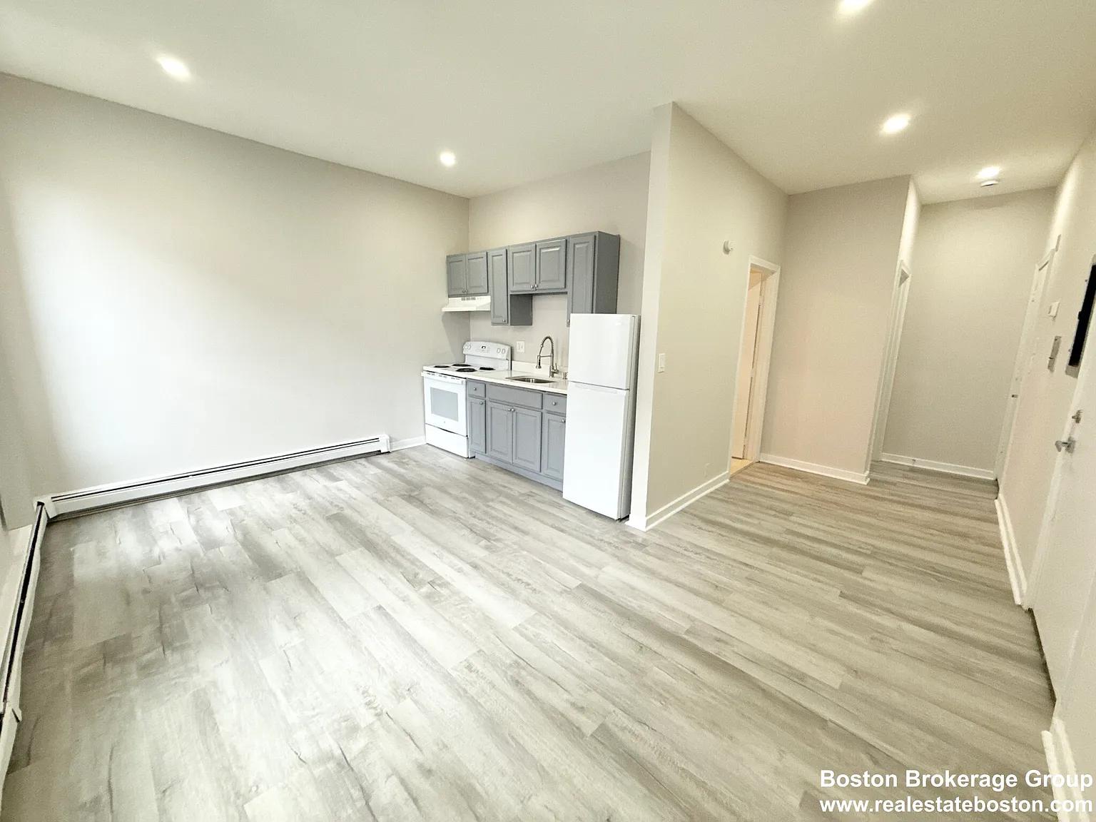 1 bed, 1.0 bath, $2,000 — Photo 2