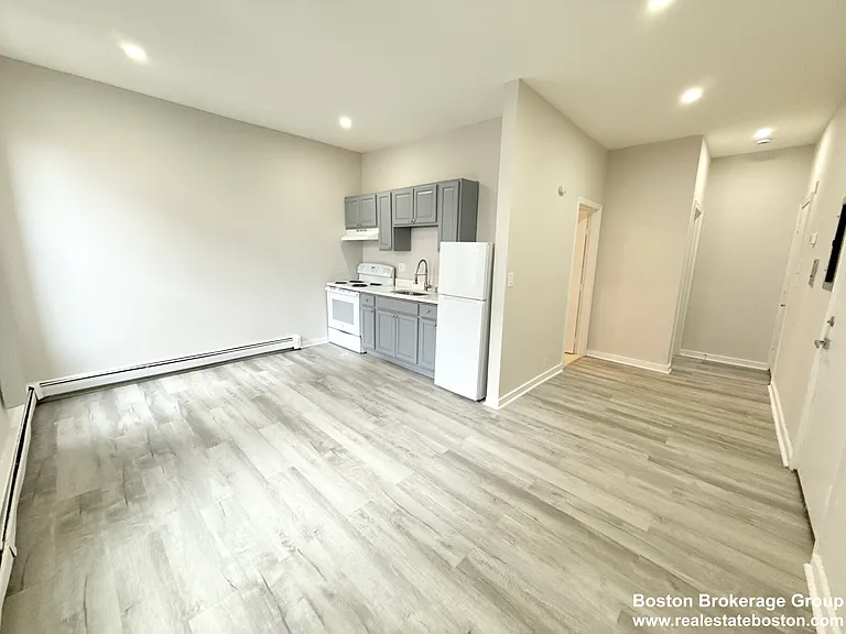 9 Ruggles St — Photo 42