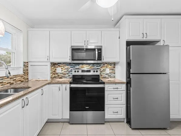 2010 S Federal Highway #101, Boynton Beach, FL 33435