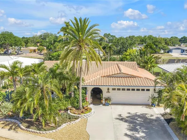 14261 Passage Way, Seminole, FL 33776