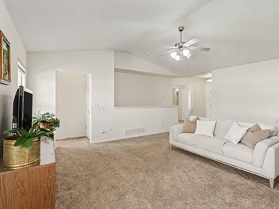 3rd image of 3616 Settler Ridge Dr
