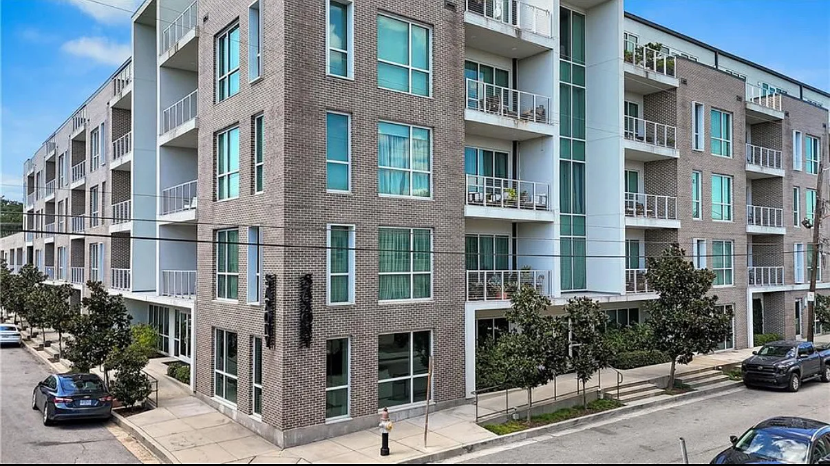 1 bed, 1.5 bath, 750 sqft, $2,500 — Photo 1