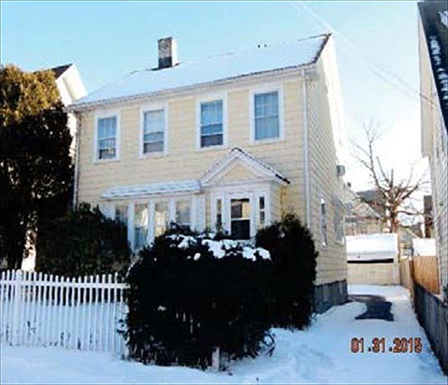 2nd image of 131 Rocton Ave