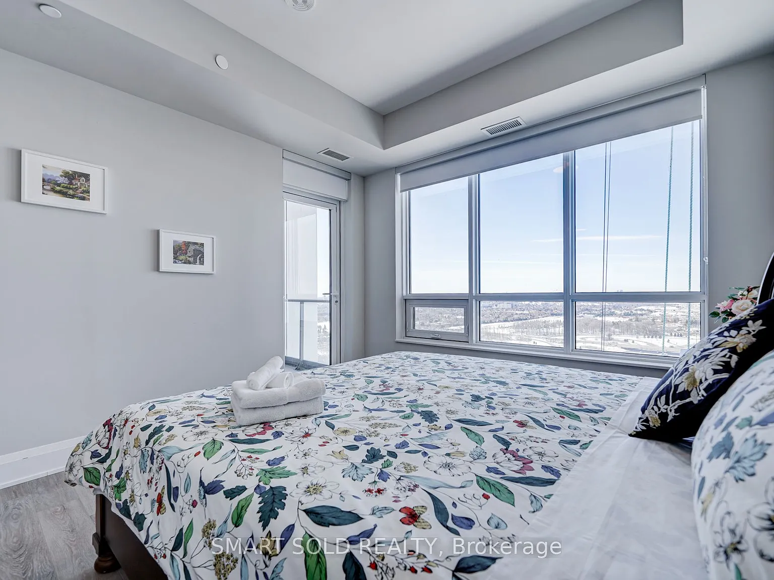 1 bed, $2,000 — Photo 1