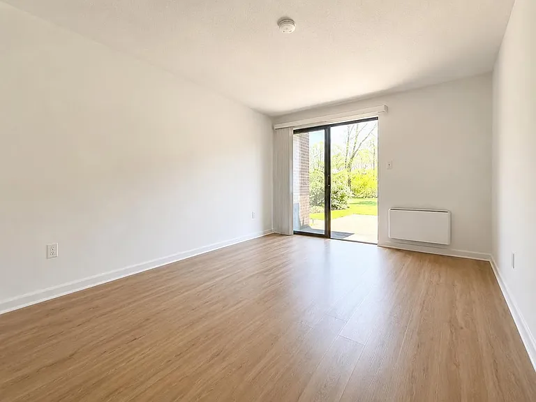 85 Wilton Crst — Photo 5