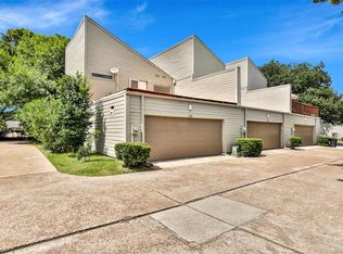1660 Prairie Mark Ln, Houston, TX 77077