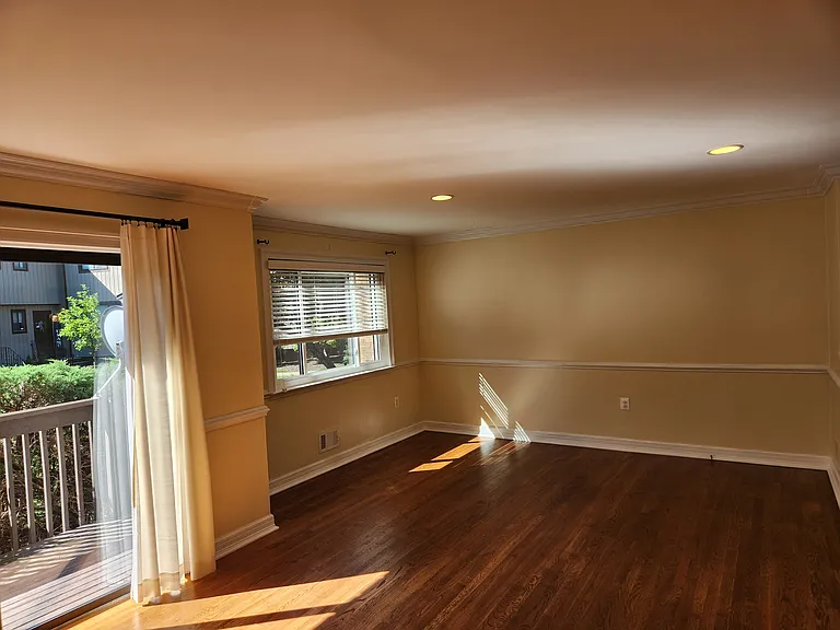 38 Park St #24E — Photo 16