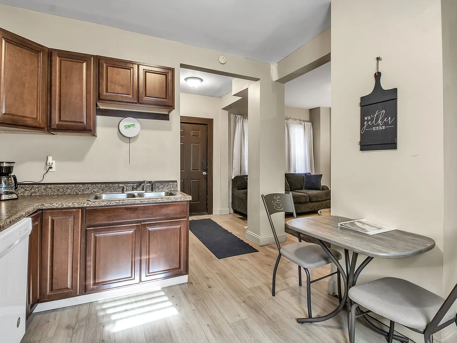 2 bed, 1250 sqft, $1,459 — Photo 3