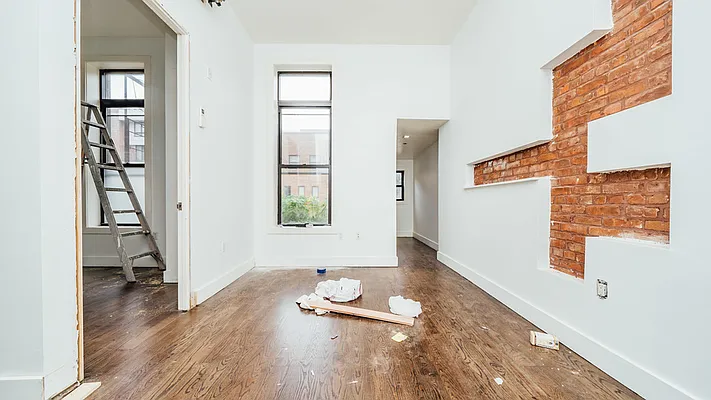 Rented by Nooklyn NYC LLC | media 105