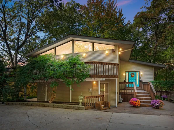 104 Keyo Dr, Pottawattamie Park, IN 46360