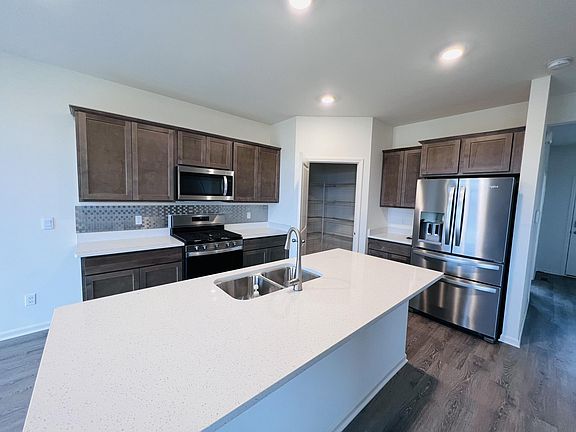 5th image of 10463 Morse Pl #X