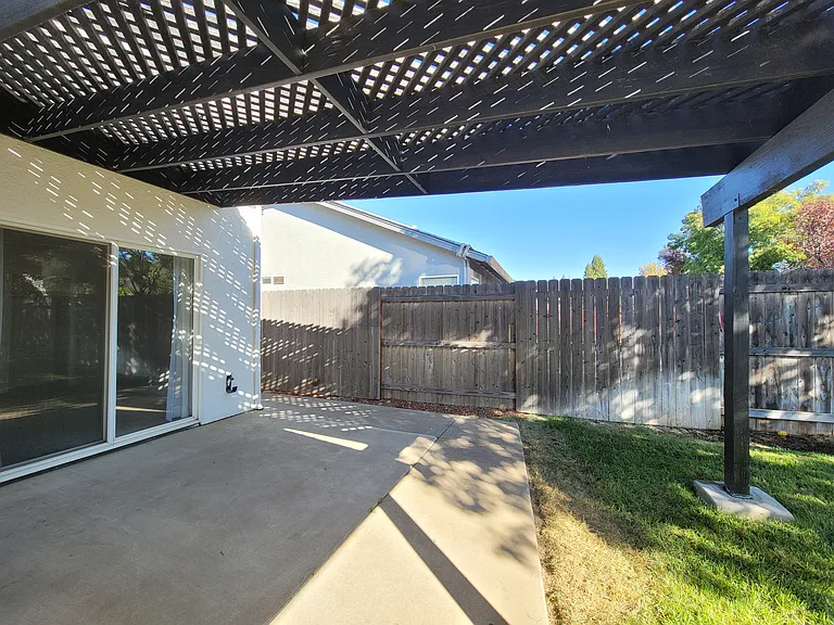 3008 Coach Lite Dr — Photo 31