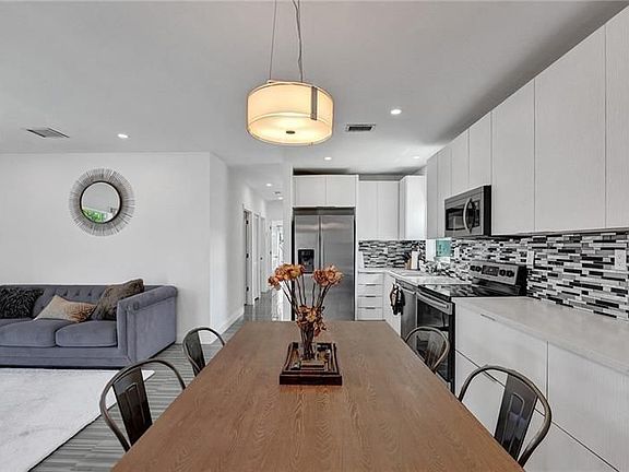 4th image of 1732 NE 173rd St