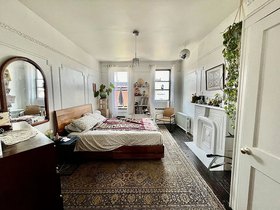1st image of 143 23rd St APT 3L