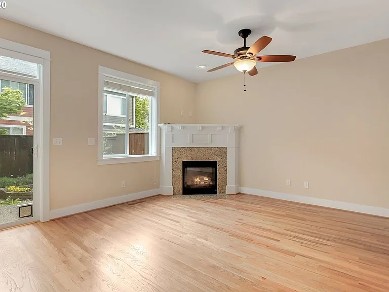 11488 SW Lomax Ter — Photo 6