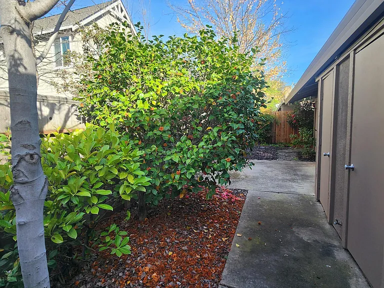 4326 Fair Oaks Blvd — Photo 35