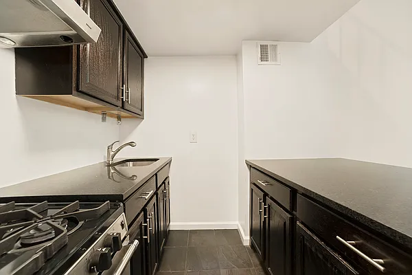 Rented by Akam Sales and Brokerage | media 13