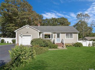 71 Port Ave, Ronkonkoma, NY 11779