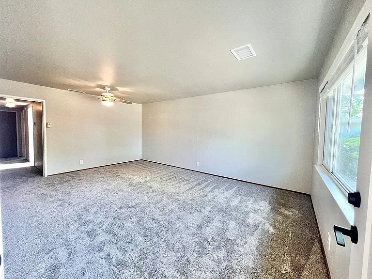 6610 Canterbury Ct — Photo 7