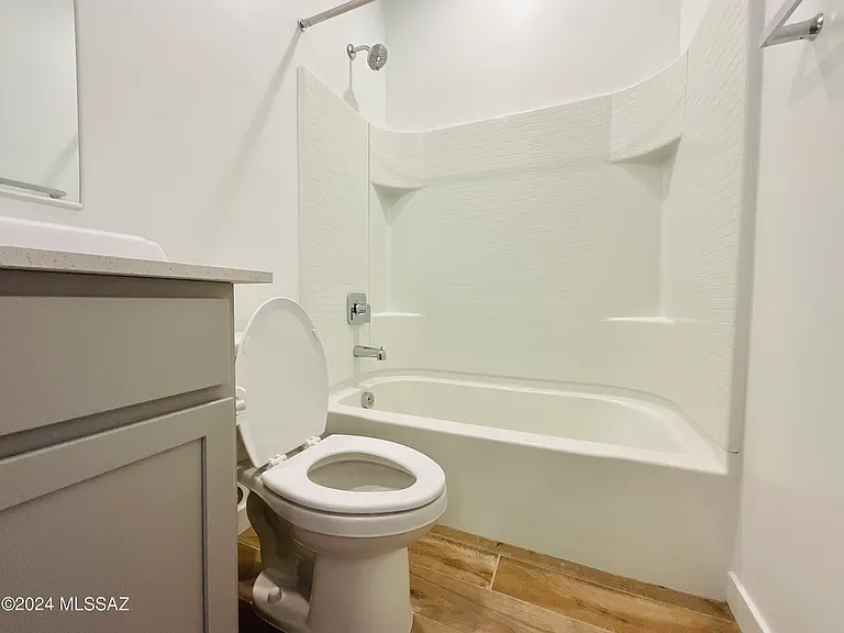 12815 E Russo Dr — Photo 18