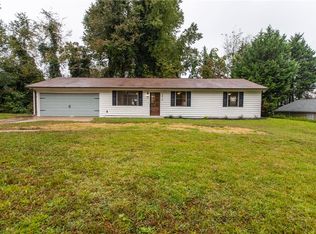 3810 Catalina Dr E, Cumming, GA 30041