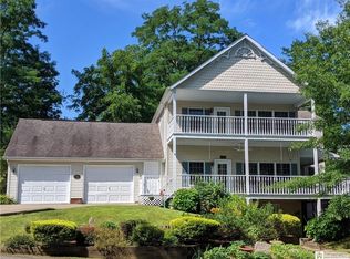 101 Mina Edison Dr, Chautauqua, NY 14722