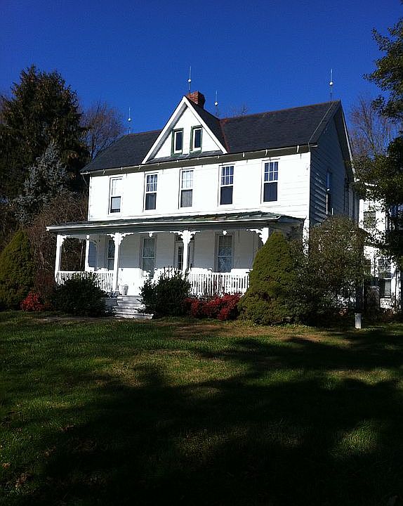 1st image of 3340 Level Rd