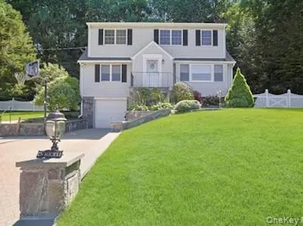 328 Linda Avenue, Hawthorne, NY 10532