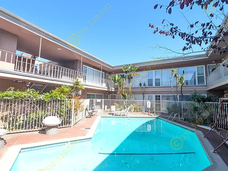 7829 W Talbert St #3 — Photo 2