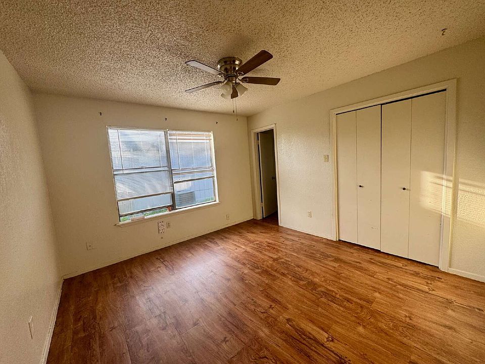 2nd image of 6103 36th St APT A