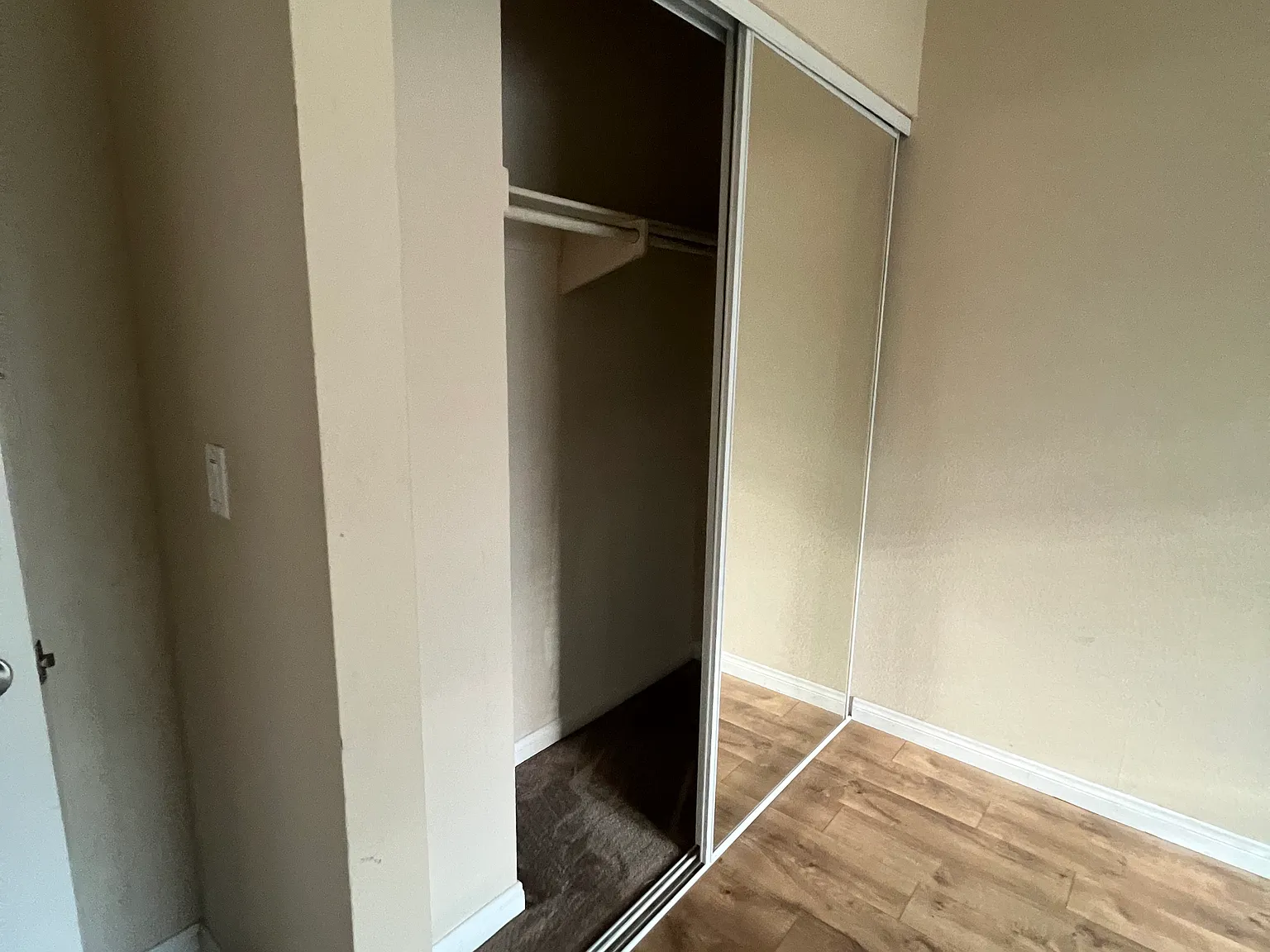 Kenwood Dr, Spring Valley — Photo 1