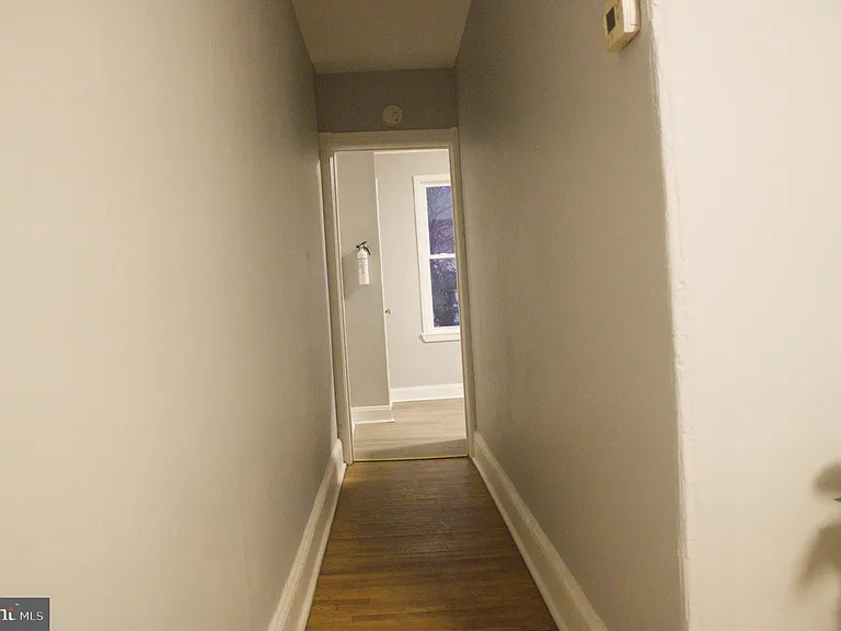 936 Carteret Ave — Photo 9