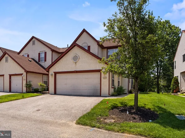 1014 Chanticleer, Cherry Hill, NJ 08003