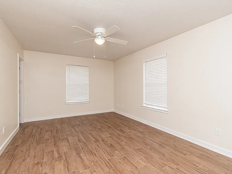 304 Timber Ridge Dr — Photo 21