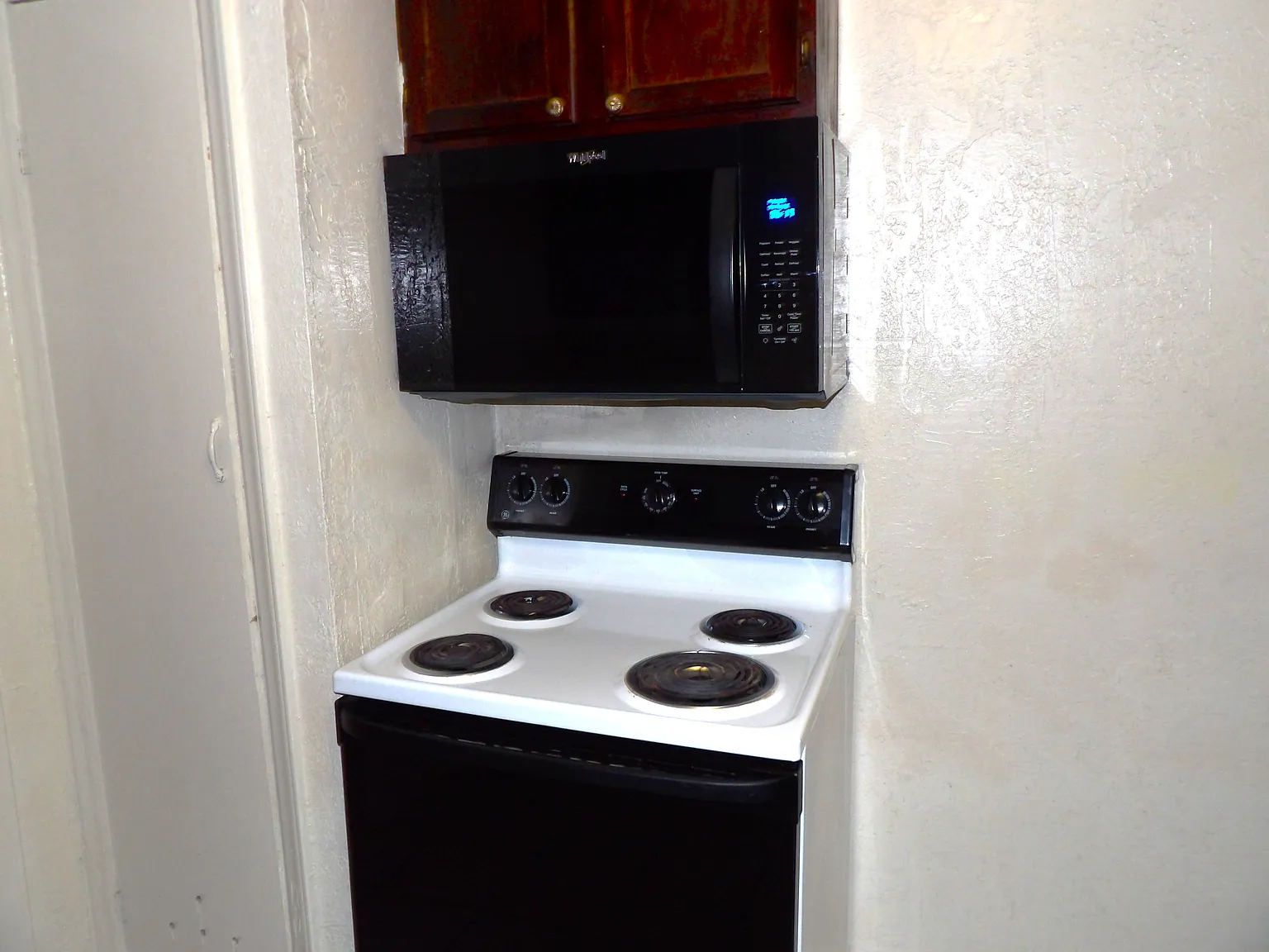 2 bed, 750 sqft, $595 — Photo 3