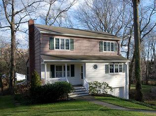 5 Lafayette Rd, Larchmont, NY 10538