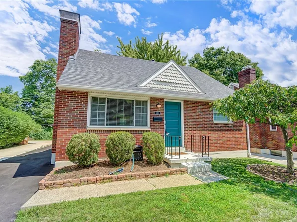 431 East Dr, Oakwood, OH 45419