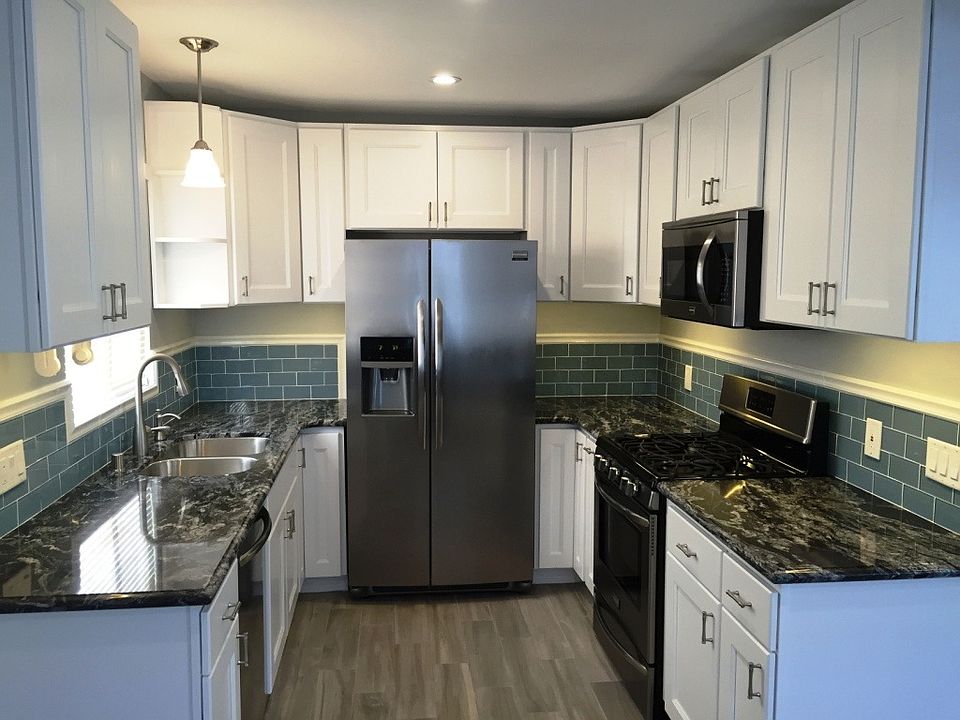 Gourmet Kitchen