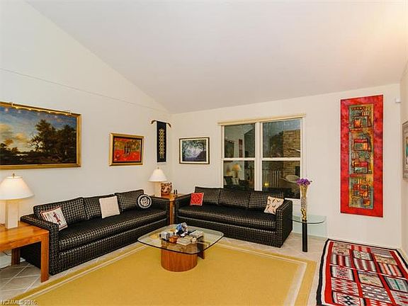 5th image of 64 Club Knoll Ct