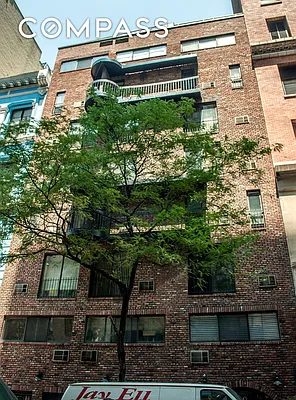 Sold by Compass | media 7