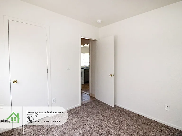 5410 Happy Valley Rd #2 — Photo 12